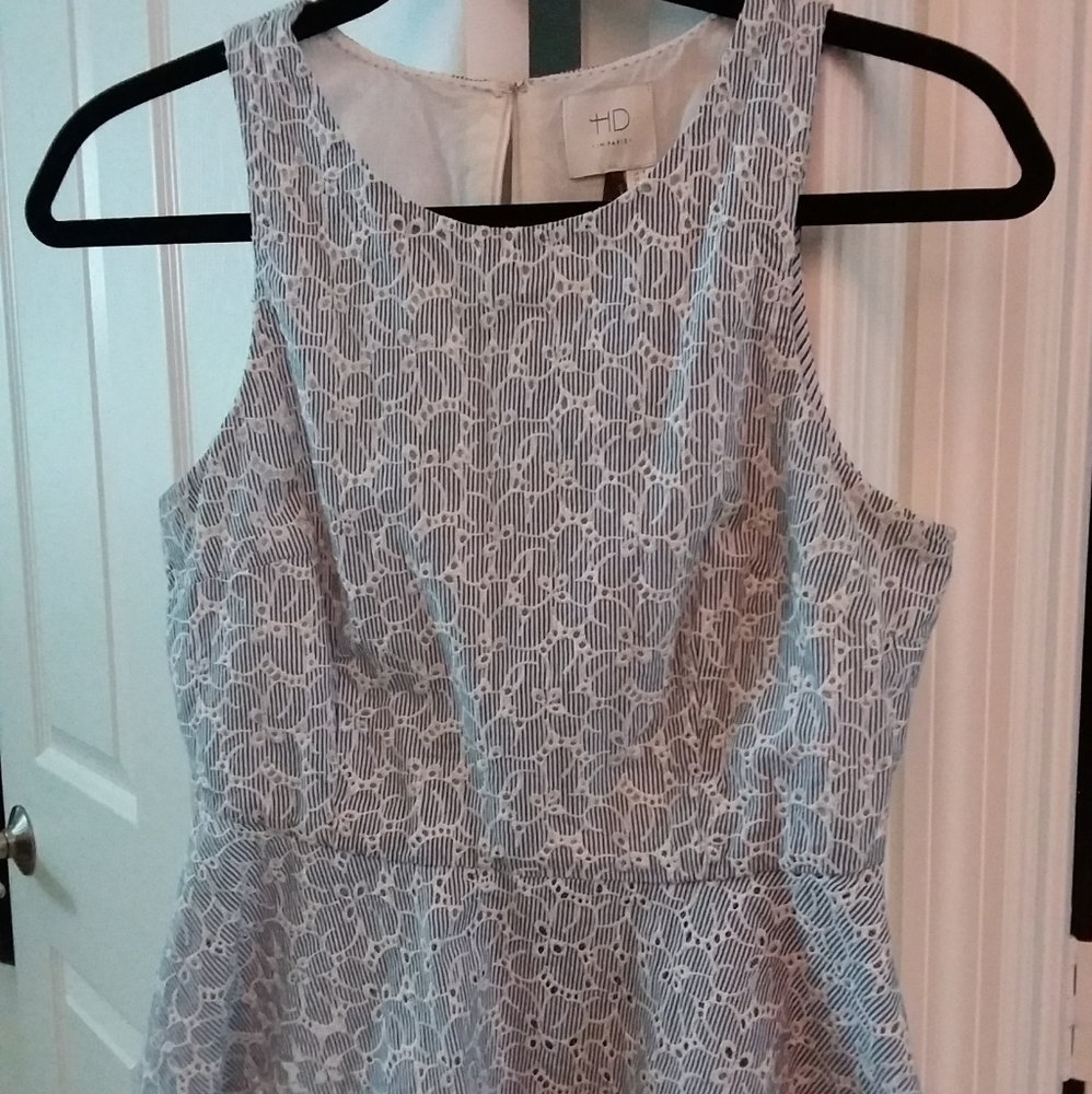 HD Sz 4 Blue & White Peplum Top